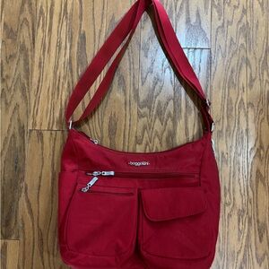 Baggallini Everywhere cross body RFID microfiber bag